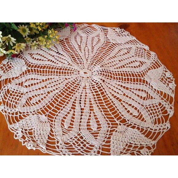 Crocheted Doily Vintage Doilys Large Ecru Centerpiece A262 - Picture 1 of 3